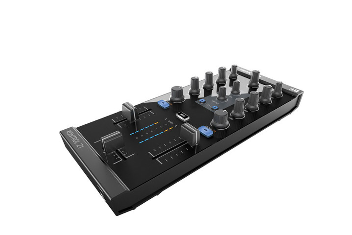 Controlador de mezclas para DJ Native Instruments Traktor Kontrol Z1 
