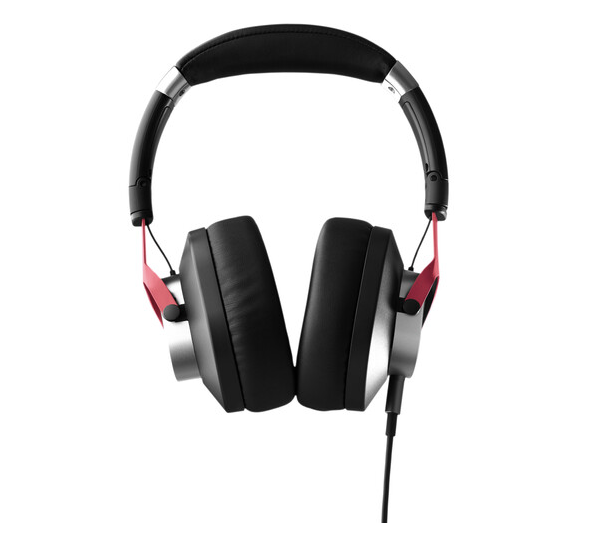 Audífonos profesionales Austrian Audio Hi-X15 con diseño cerrado 